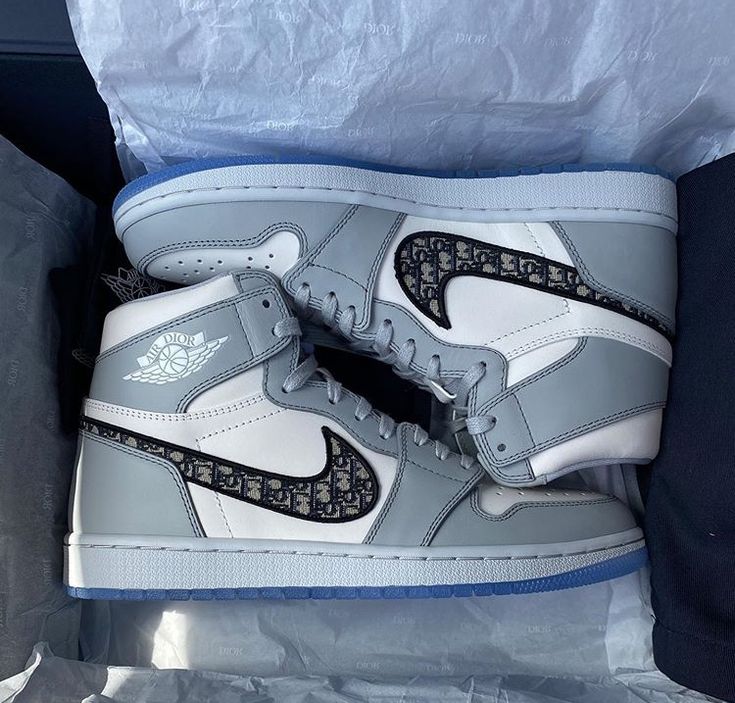 AJ HIGH DIOR