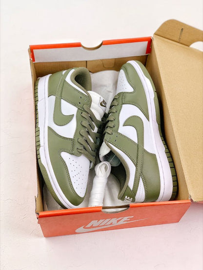 DUNK LOW OLIVE GREEN