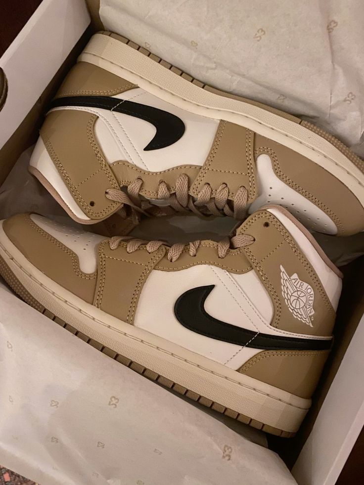 AJ1 MID TAN HIGH
